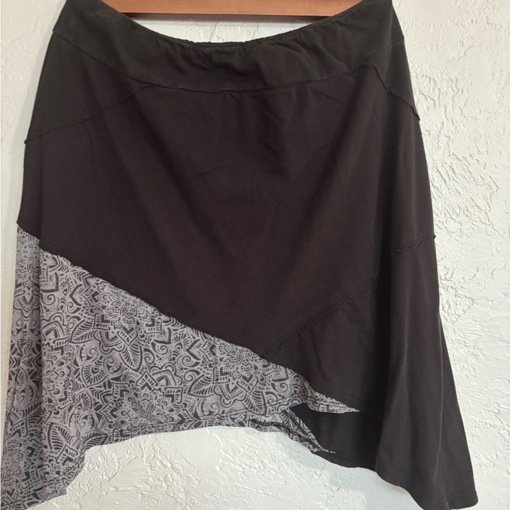 Prana Black and Gray Asymmetrical Skirt